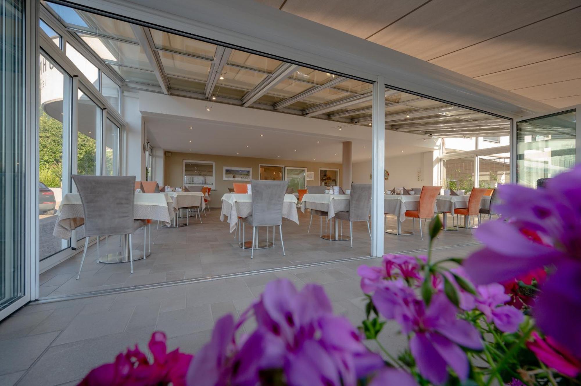 Garni Hotel Peterlinhof Caldaro Exterior photo